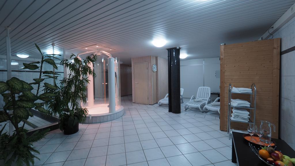 Hotel Gasthof Adler Ульм Экстерьер фото