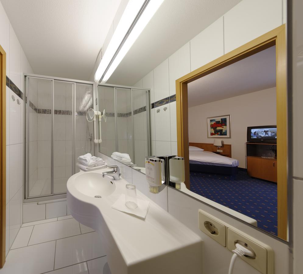 Hotel Gasthof Adler Ульм Экстерьер фото