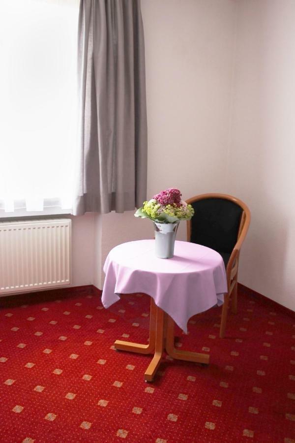 Hotel Gasthof Adler Ульм Экстерьер фото