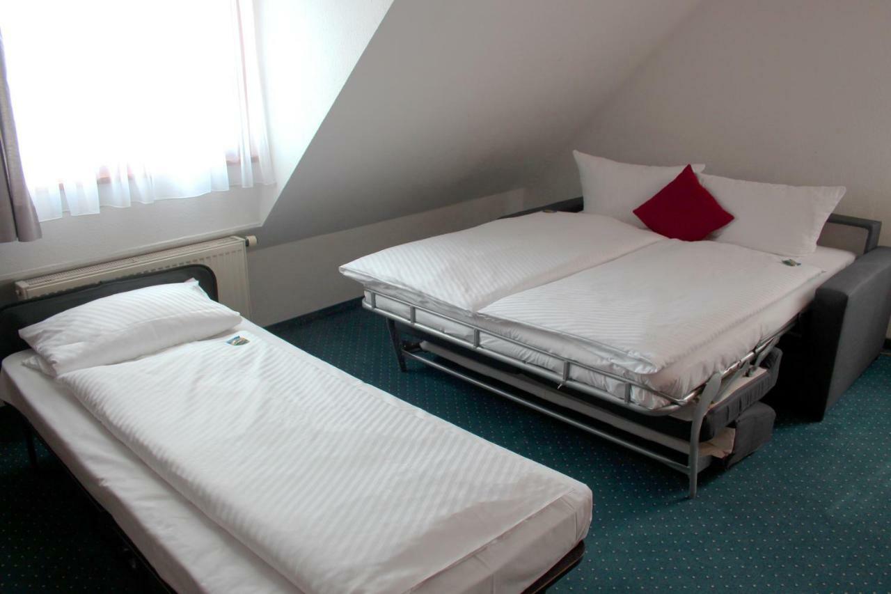 Hotel Gasthof Adler Ульм Экстерьер фото